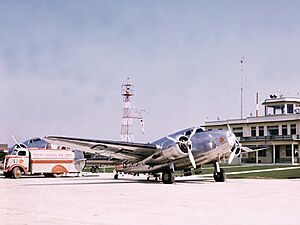 Malton Airport 1939 - TCA Lockheed Electra 14H2s (14Hs)