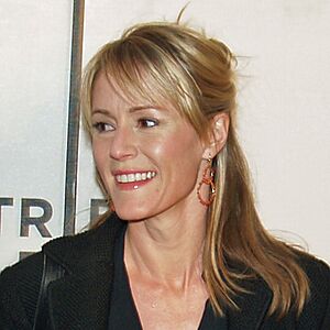 Mary Stuart Masterson by David Shankbone (cropped).jpg