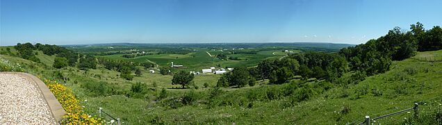 Mississippi scenic overlook in Balltown, Iowa
