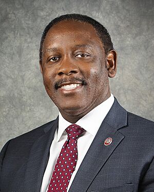 Official portrait of Mayor Jerry Demings, 2025.jpg