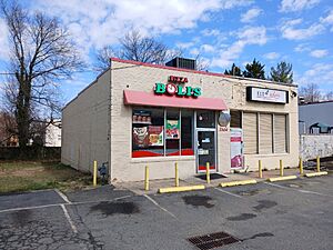 Pizza Boli's in Huntington, early afternoon