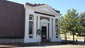 Planter's Bank Building 002