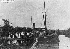 StateLibQld 1 16318 Steamer Brinawarr at Proserpine Landing, Queensland, ca. 1906