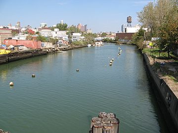 The Gowanus Canal - Brooklyn's very own Superfund site - panoramio