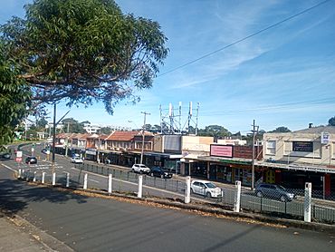 Asquith Shops 2 of 3.jpg