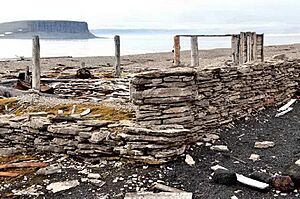 Beechey Island 001-AXW 0783