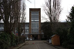 Broadbent building, Enfield Campus, Middlesex University, 2004
