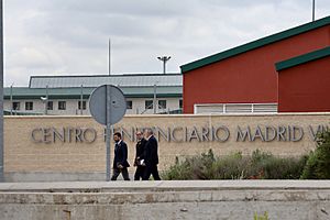 Fotografia visita del president Torra als exconsellers a la presó d'Estremera