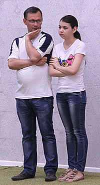 Goryachkina with father (cropped)