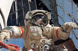 ISS-36 EVA-1 n Fyodor Yurchikhin