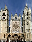 Leon cathedral facade inverted perspective