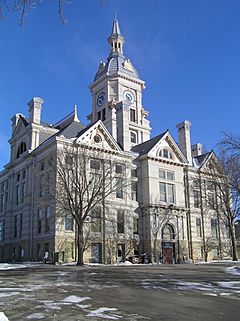 The courthouse in Marshalltown is on the NRHP