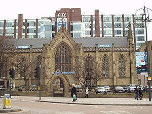 Mill Hill Unitarian Chapel, City Square, Leeds - geograph.org.uk - 112304