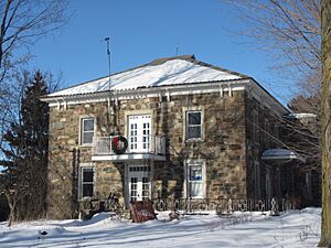Presbytère de Saint-Valérien-de-Milton