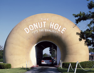 The Donut Hole drive-through stand in La Puente in Los Angeles County, California 15467u
