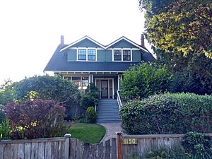 1150 Monterey Ave, Victoria, BC, Canada