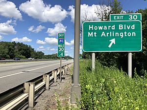 2020-07-14 15 13 19 View east along Interstate 80 at Exit 30 (Howard Boulevard, Mount Arlington) in Mount Arlington, Morris County, New Jersey