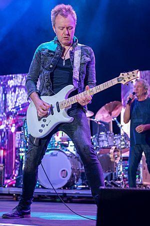 2022 Lieder am See - Deep Purple - Simon McBride - by 2eight - ZSC9204.jpg