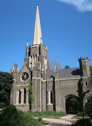 Abney Park Cemetery chapel 2020