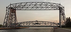 Aerial lift bridge duluth mn
