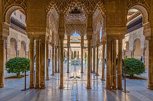 Alhambra Löwenhof mit Löwenbrunnen 2014