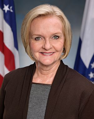 Claire McCaskill, Official portrait, 112th Congress.jpg