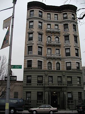 Harlem - W124st - building