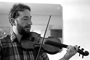 James Kelly playing the Irish fiddle- Miami, Florida (8559759416).jpg