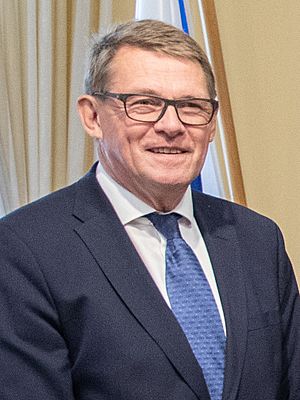 Matti Vanhanen in September 2022.jpg