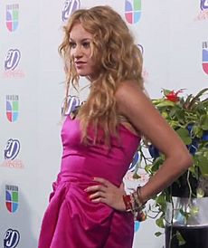Fanny Lu, Noel Schajris and pregnant Mexican pop star Paulina