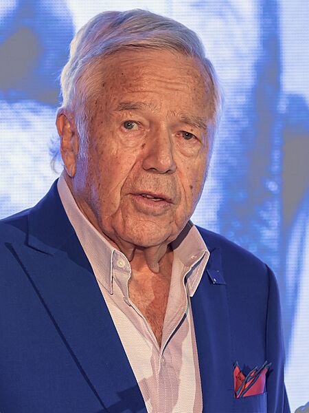 Robert Kraft at Face Jewish Hate event (1) (adjusted)
