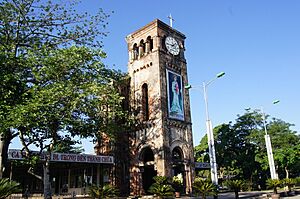 Tháp chuông nhà thờ La Vang