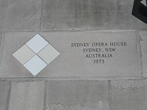 Tribune Tower 02