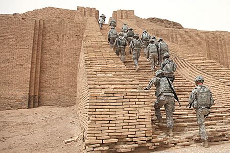 US Soldiers climbing the Ziggurat of Ur