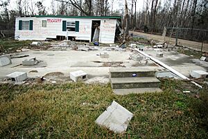 (Hurricane Katrina) Waveland, MS, January 28, 2006 -- This destroyed house and debris is a result of Hurricane Katrina's landfall at this small Mississippi coastal town. The effects - DPLA - 59102302eb7088feeb129c571fcaabd3