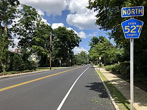 2018-07-18 13 41 43 View north along Essex County Route 527 (Roseland Avenue) just north of Essex County Route 633 (Runnymede Road) and Forest Way in Essex Fells, Essex County, New Jersey