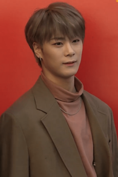 2019 SS 서울패션위크 - Moon Bin 04