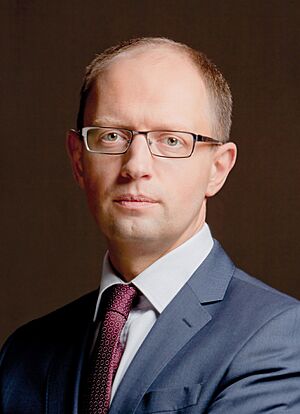 Arseniy Yatsenyuk 2011 (cropped).jpg