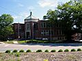 Avery-Ave-School