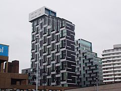 Buildings, Liverpool 201009.JPG