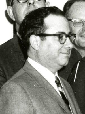 Donald Newhouse at the National Inventors Council in 1966.jpg