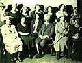 Dr. Fuad ABD gezisinde Amerikalı Türk kadınlarla birlikte, 1923
