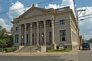 Dubuque IA - Public Library