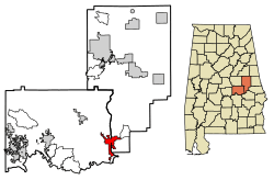 Location of Tallassee in Elmore County and Tallapoosa County, Alabama.