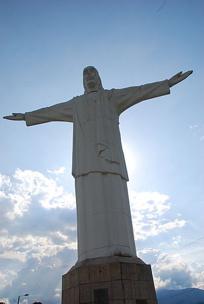 Estatua de Cristo Rey Cali