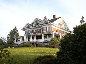 Everett - Rucker Mansion 01