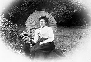 Frances Hodgkins and William Field