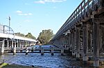 Garratt Road Bridge between old and new looking south.JPG