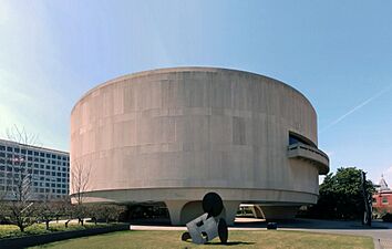 Hirshhorn Museum (33515896074)