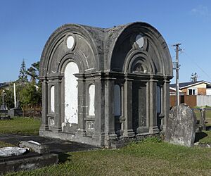Hungerford Mausoleum MRD 06
